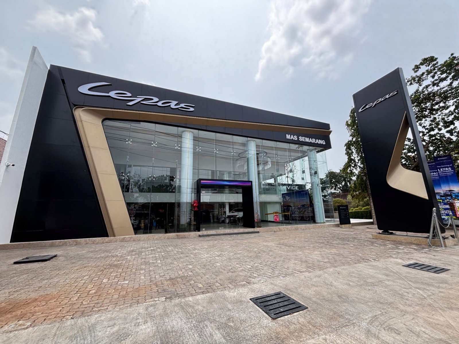 Expanding Its Network, MAS Group Opens New LEPAS Dealership in Semarang